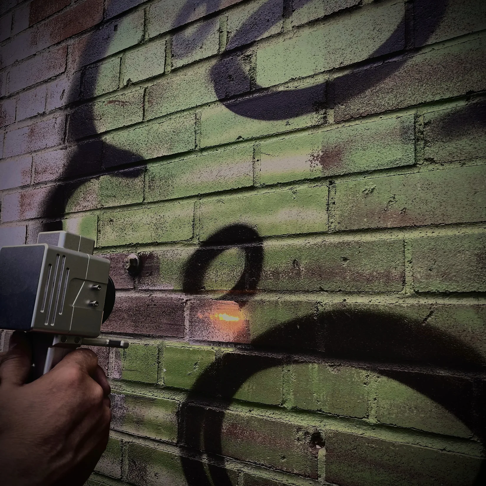 Décapage laser de graffitis sur façade